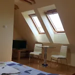 Πανσιόν Jihoceska Pohoda 3*